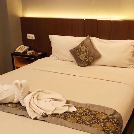 Sunrise Hotel Jogja Kejayan Extérieur photo